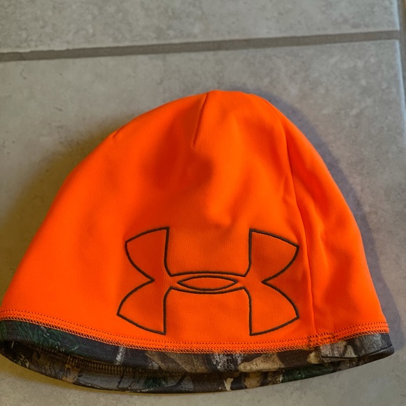 Under Armour realtree coldGear Reversible Beanie Forest Camo Oranges 1359840-946 - Picture 5 of 6